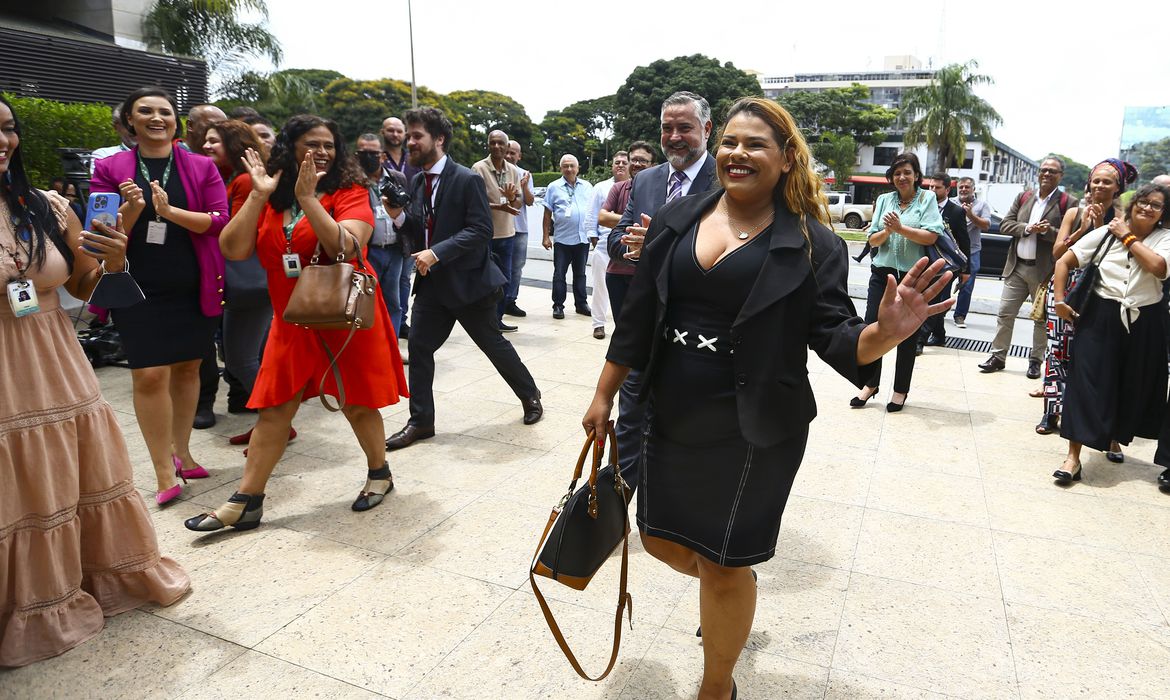 posse-kariane1_mcamgo_abr_160120231818-2